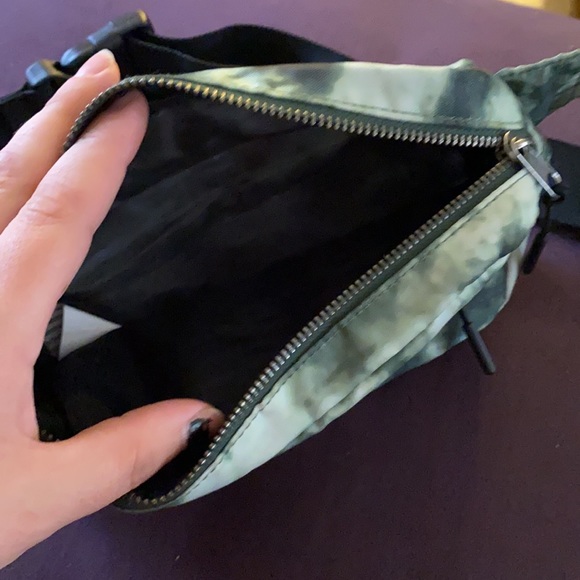 Fanny pack - Picture 5 of 6